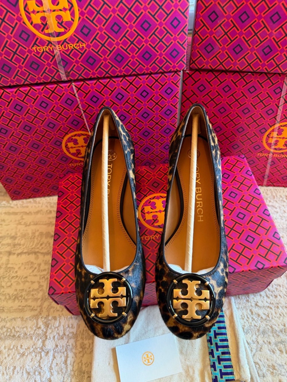 Tory Burch Leopard Print Block Heel Pumps - Brown/Black/Gold - Picture 4 of 10
